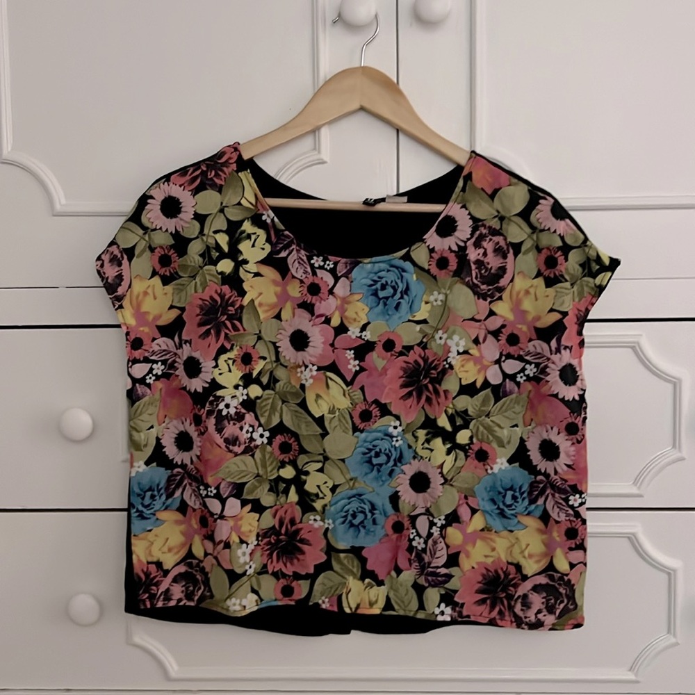EUC H&M Floral Top Size 8